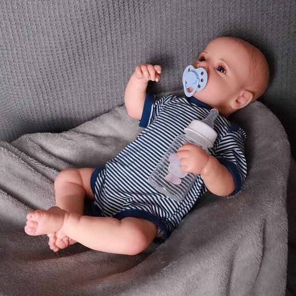 🆕 24 inches Soft Vinyl Body Realistic Reborn Baby Boy Doll - Picture 4 of 7